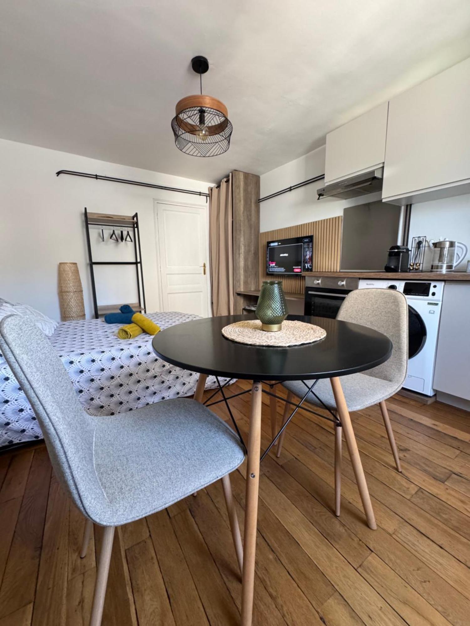 Charmant Appartement Au Coeur De Bourges Zewnętrze zdjęcie