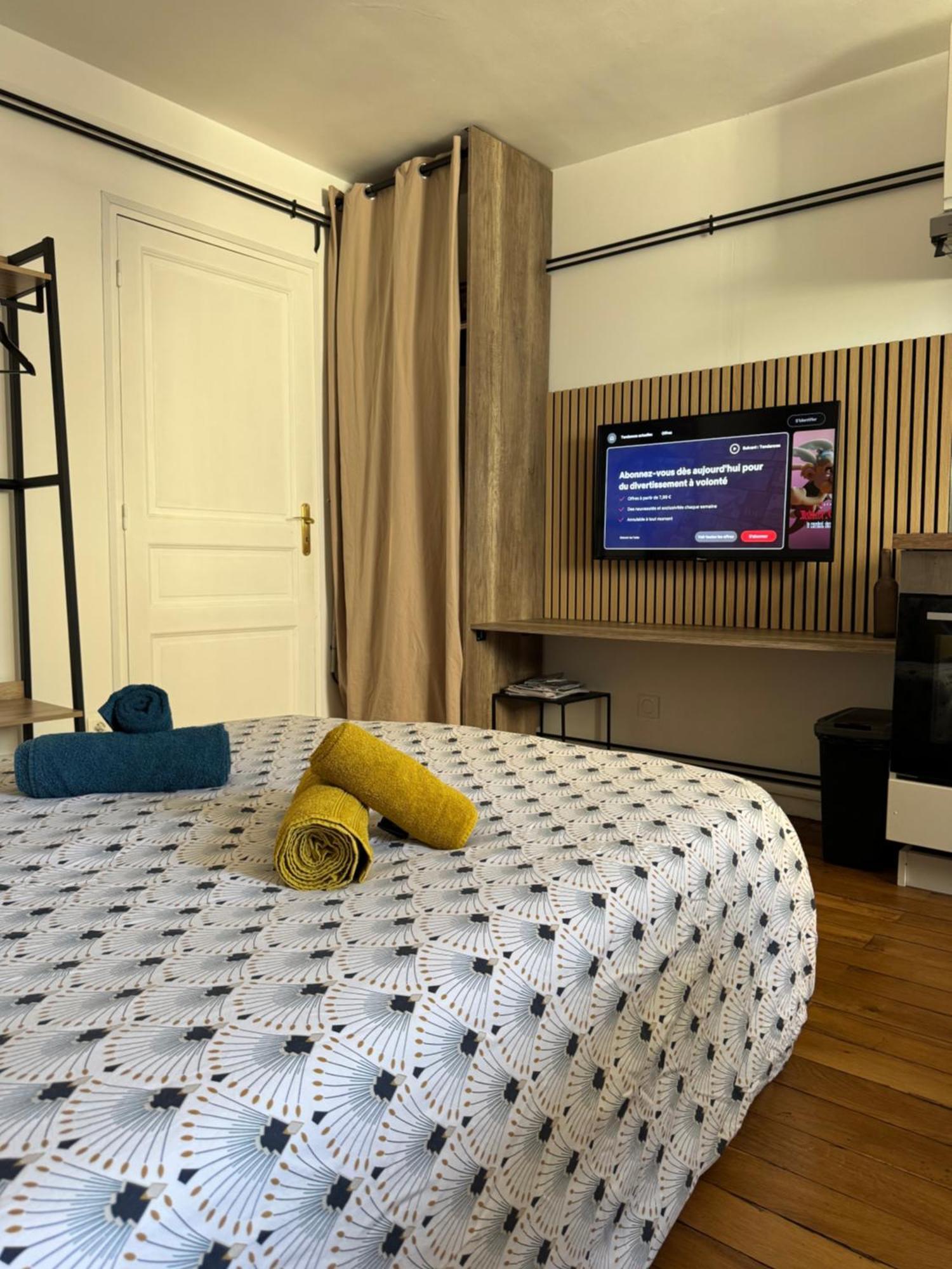 Charmant Appartement Au Coeur De Bourges Zewnętrze zdjęcie